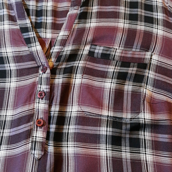 Plaid pattern half button down - Picture 3 of 11